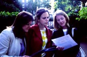 Reading a DIY treasure hunt clue.