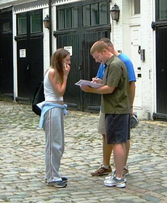 people study a clue in a Belgravia Mews.