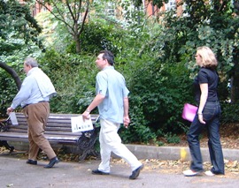 Group of people walking to a clue on a London Treasure Hunt.
